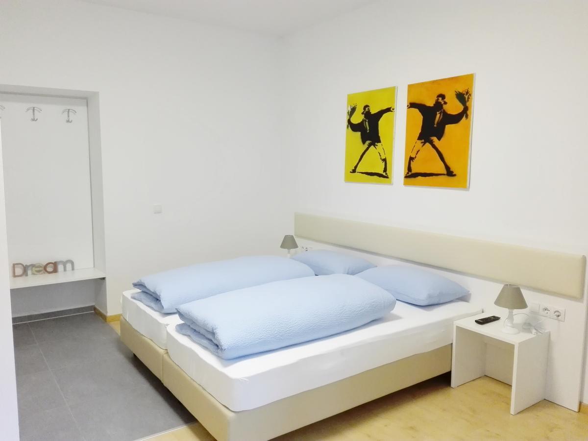 Отель Manzoni Premium Мерано Экстерьер фото