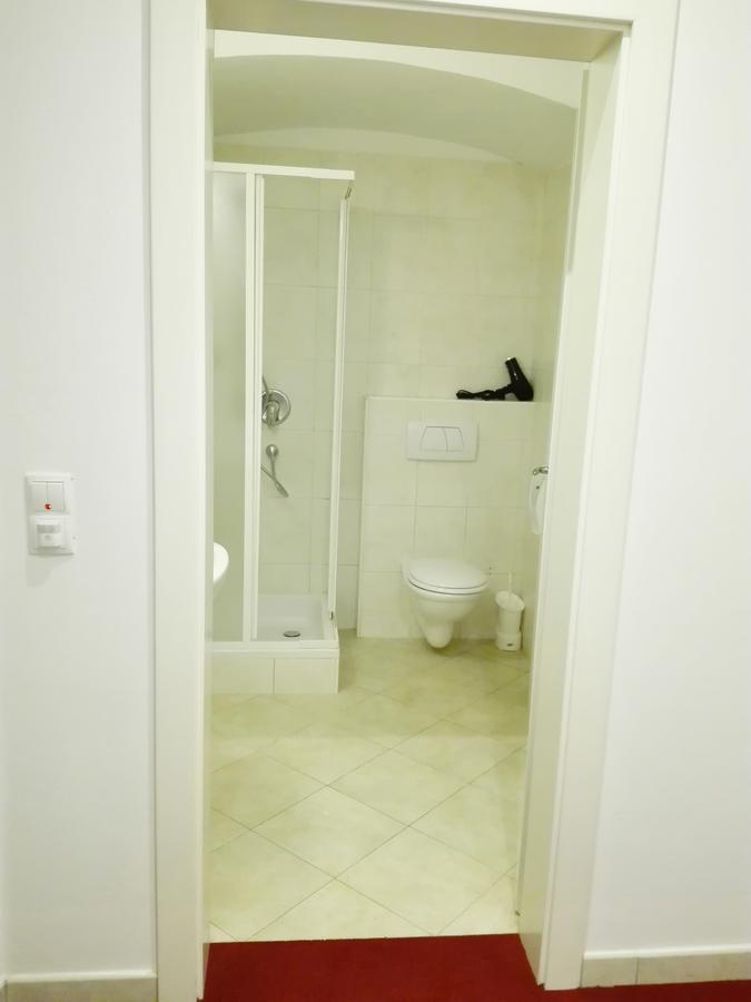 Отель Manzoni Premium Мерано Экстерьер фото